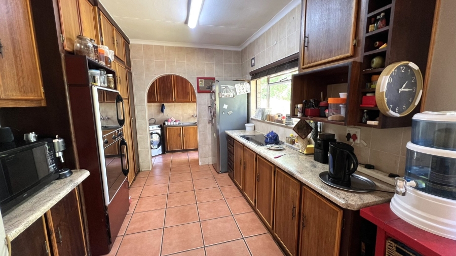 4 Bedroom Property for Sale in Pellissier Free State